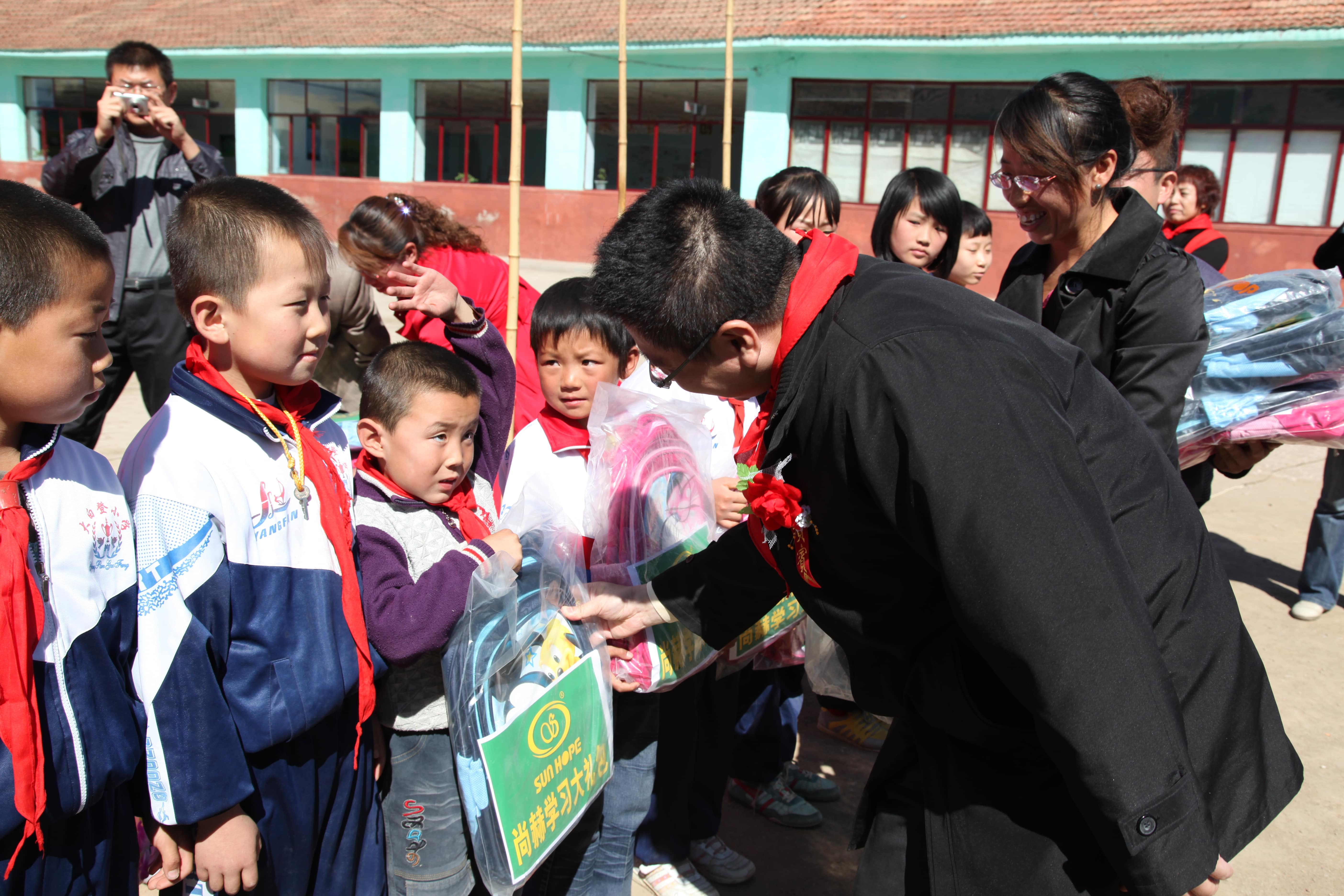 第11所 大同市大白登乐鱼在线登陆入口-乐鱼（中国）
渠腊梅小学