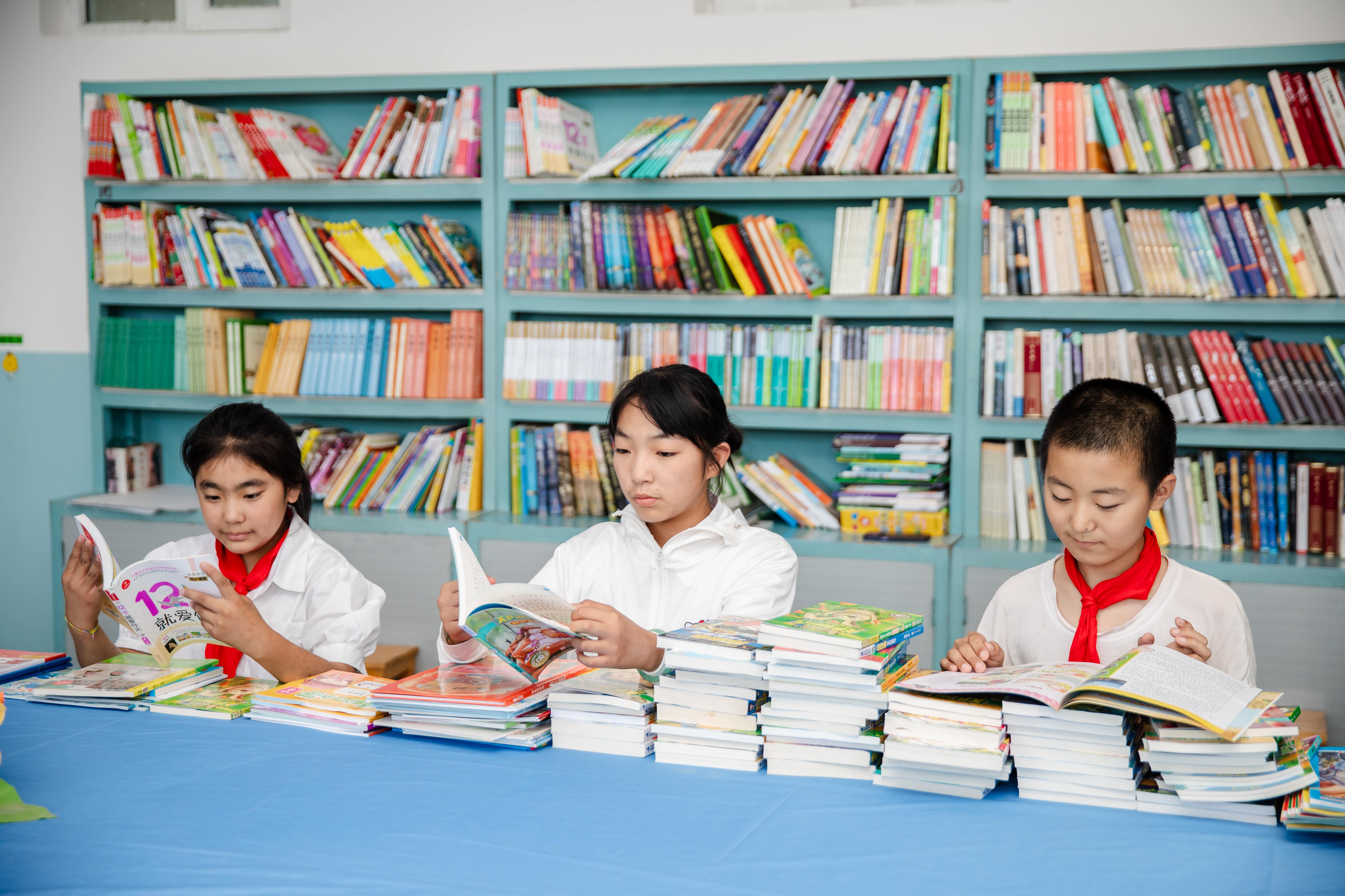 天津高校大学生记者走进乐鱼在线登陆入口-乐鱼（中国）
公益小学开展“书香悦读，筑梦成长”活动